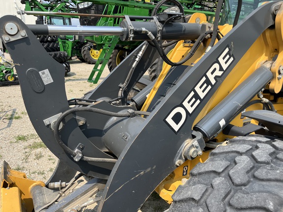 2021 John Deere 324L - Photo26