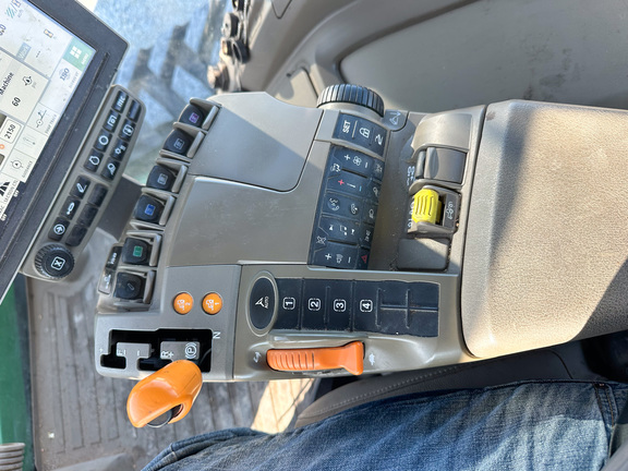 2021 John-Deere 8RT 410