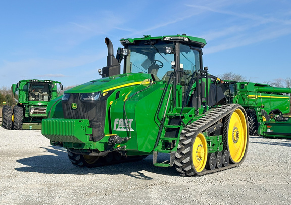 2021 John-Deere 8RT 410