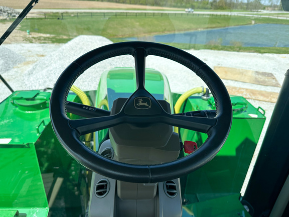 2021 John-Deere 8RT 410
