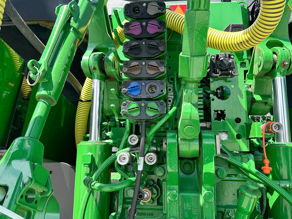 2021 John-Deere 8RT 410