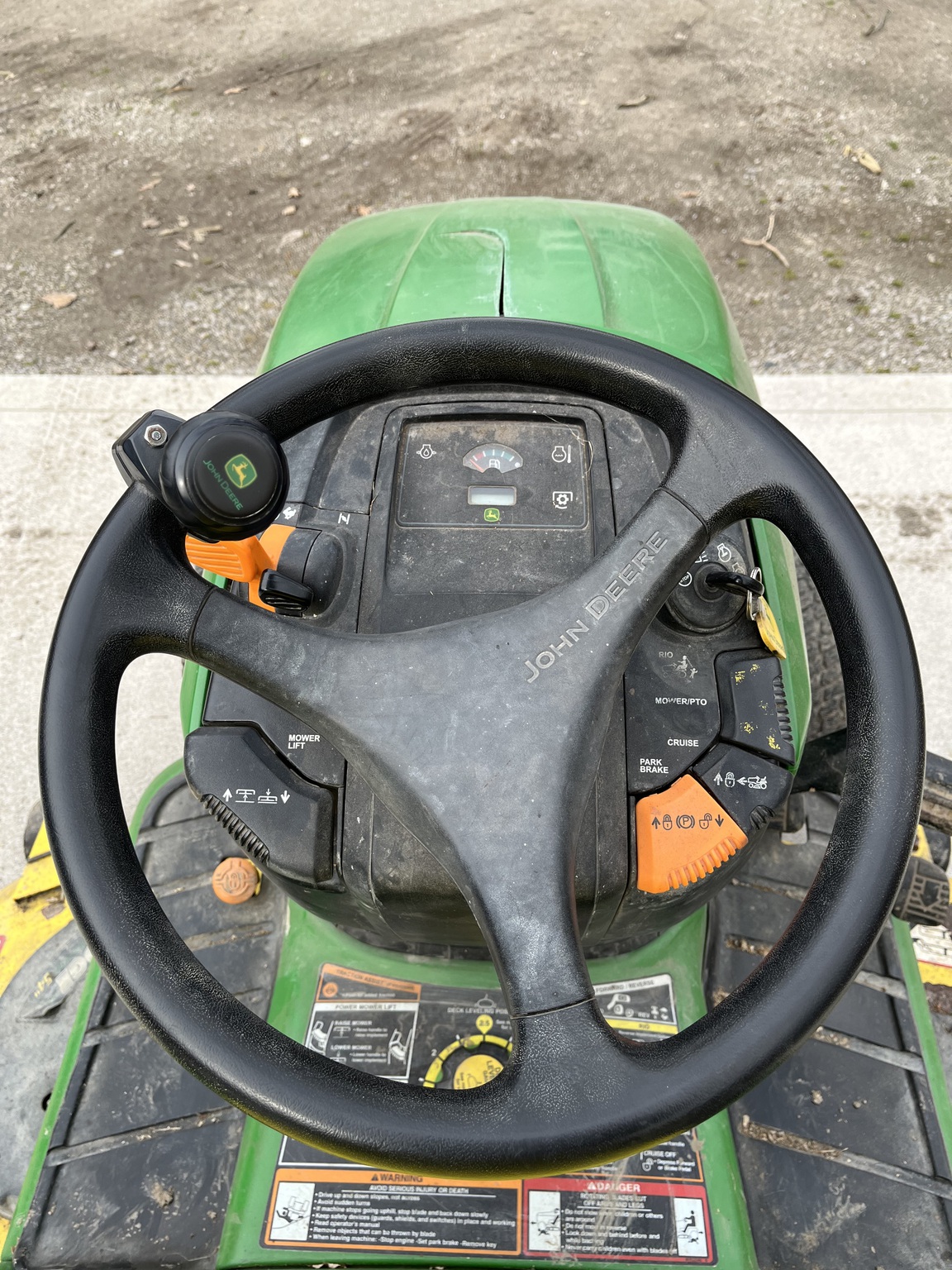 2009 John Deere X530 Image 17