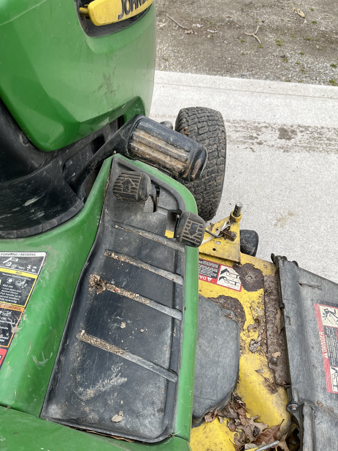 2009 John Deere X530 Image 19