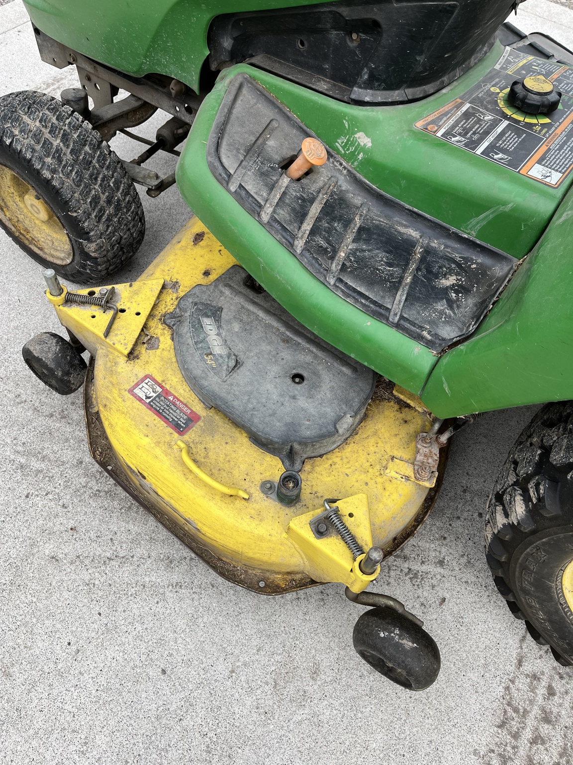 2009 John Deere X530 Image 12