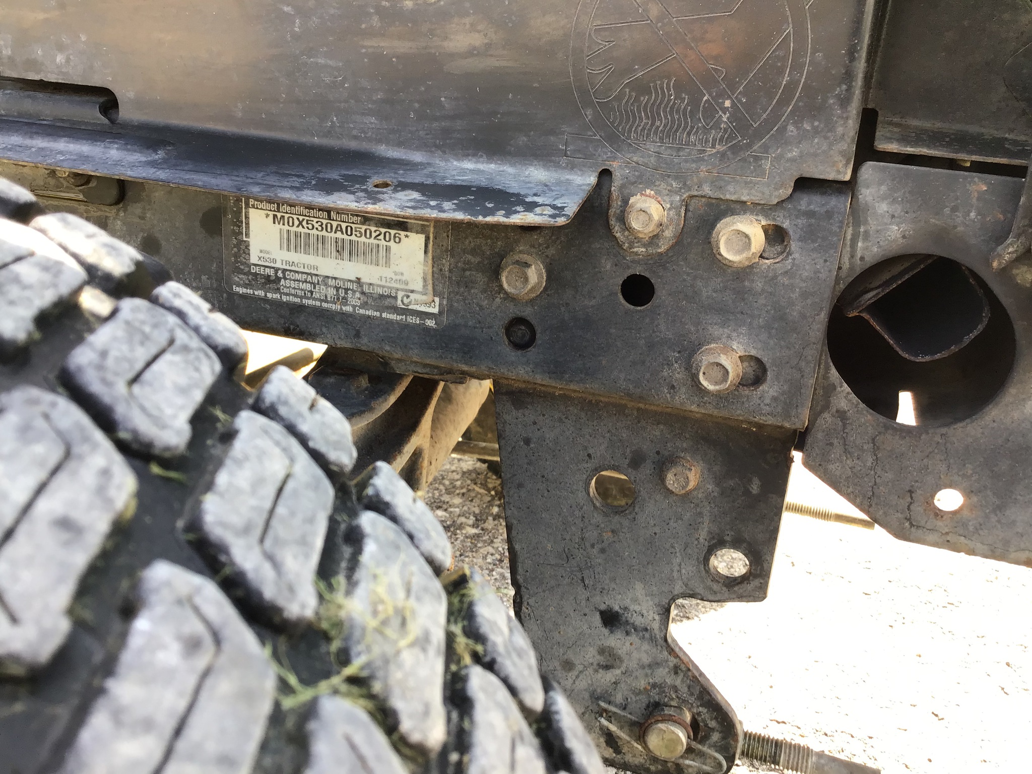 2009 John Deere X530 Image 18