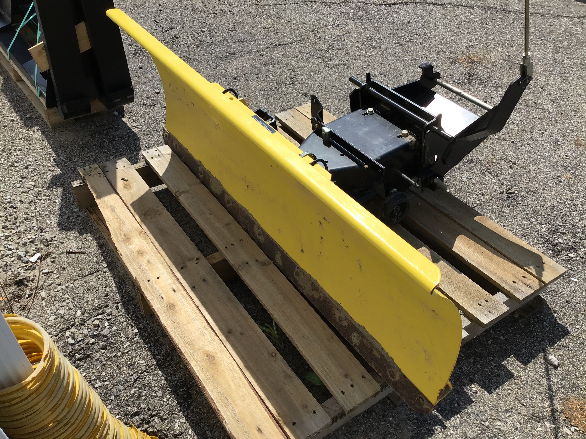 2009 John Deere X530 Image 20