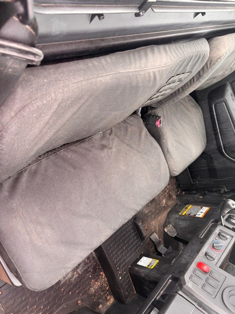 2021 John Deere XUV835M HVAC Cab Image 6