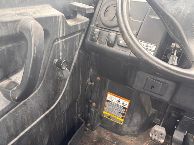 2021 John Deere XUV835M HVAC Cab Image 9