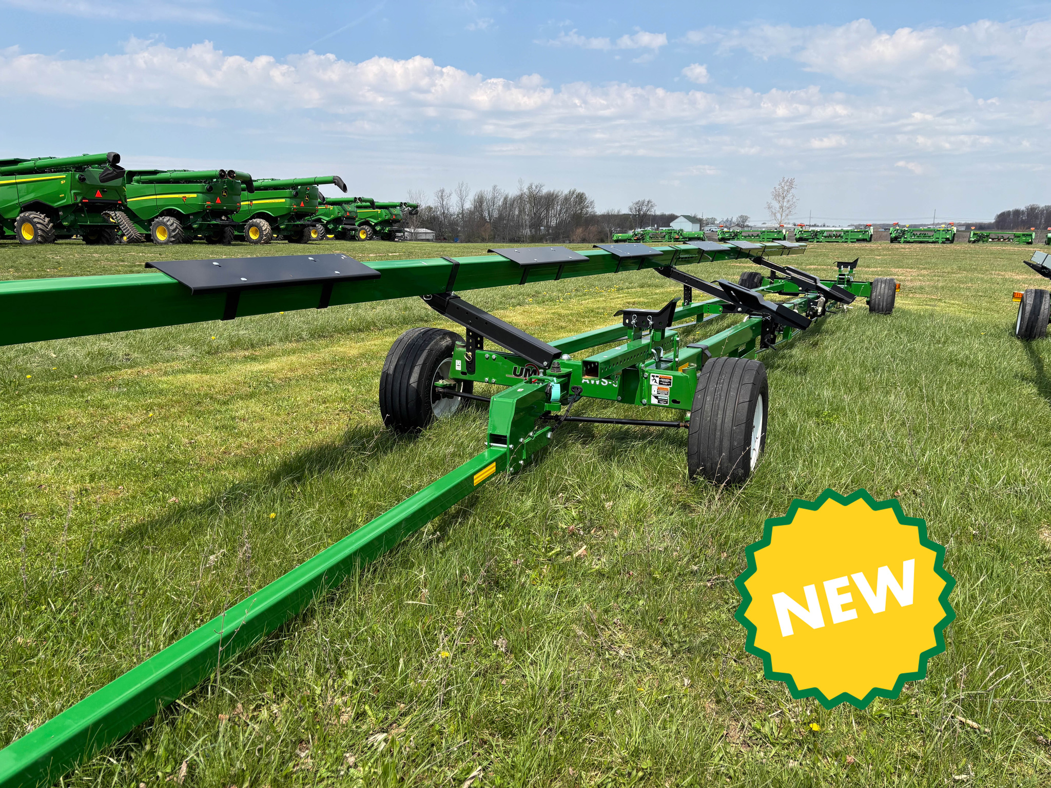 Used -- Unverferth AWS-52 Header carts at Koenig Equipment in Anna, OH - PhotoXL0