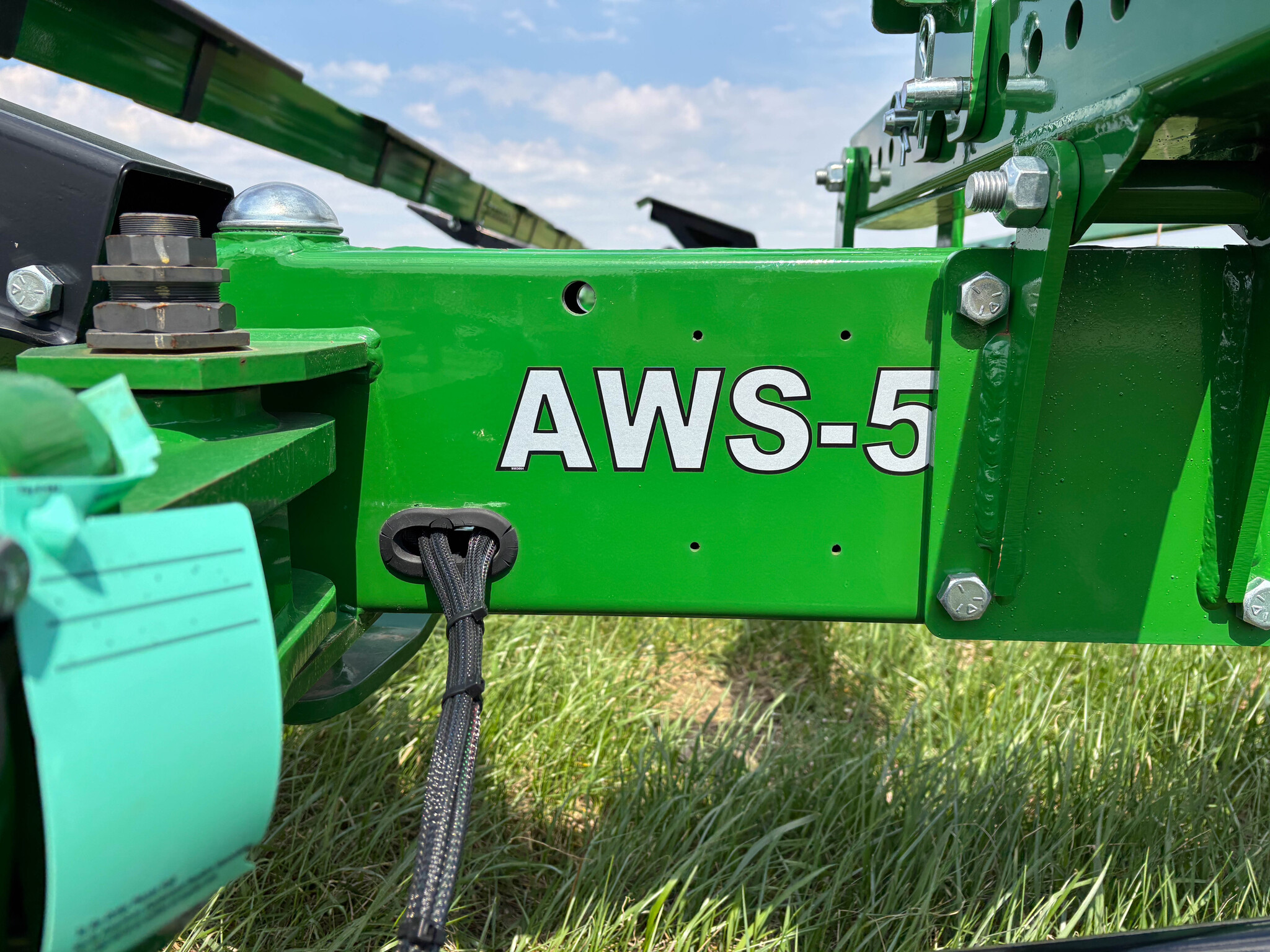 Used -- Unverferth AWS-52 Header carts at Koenig Equipment in Anna, OH - PhotoXL4