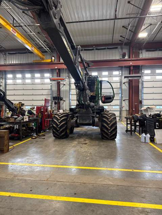 2021 John Deere 1270G