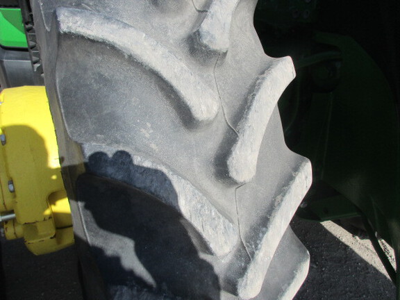 2022 John-Deere 8R 410