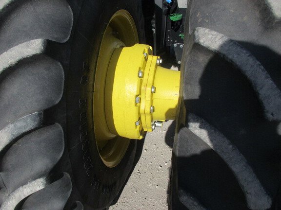 2022 John-Deere 8R 410
