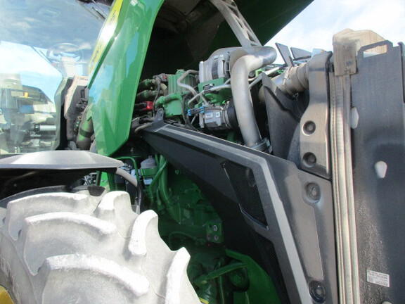 2022 John-Deere 8R 410