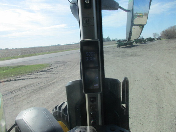 2022 John-Deere 8R 410