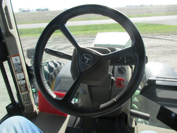 2022 John-Deere 8R 410