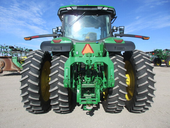 2022 John-Deere 8R 410