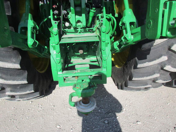 2022 John-Deere 8R 410