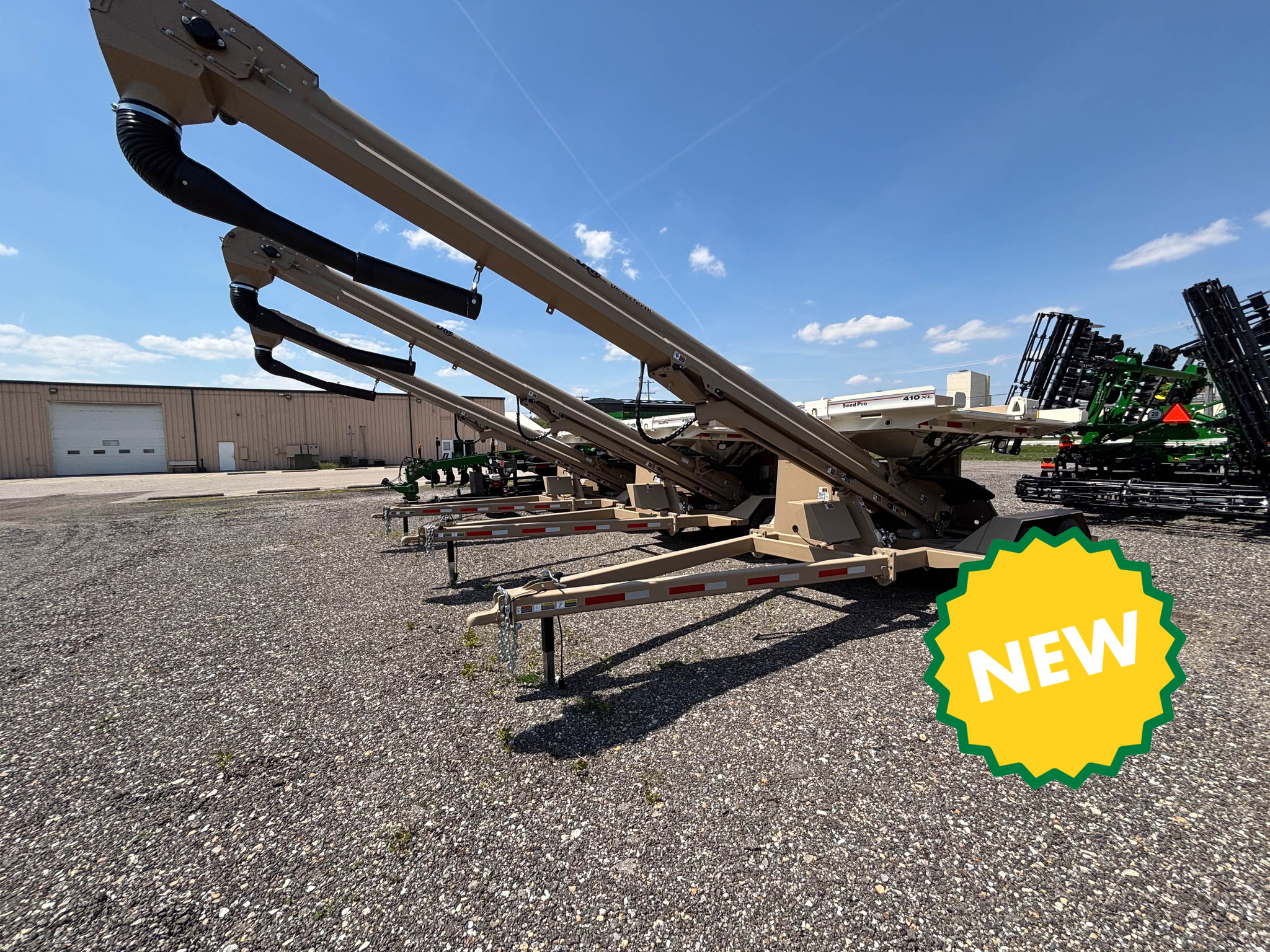 Used 2024 Unverferth 410XL Seed Tenders at Koenig Equipment in Knightstown, IN - PhotoXL0