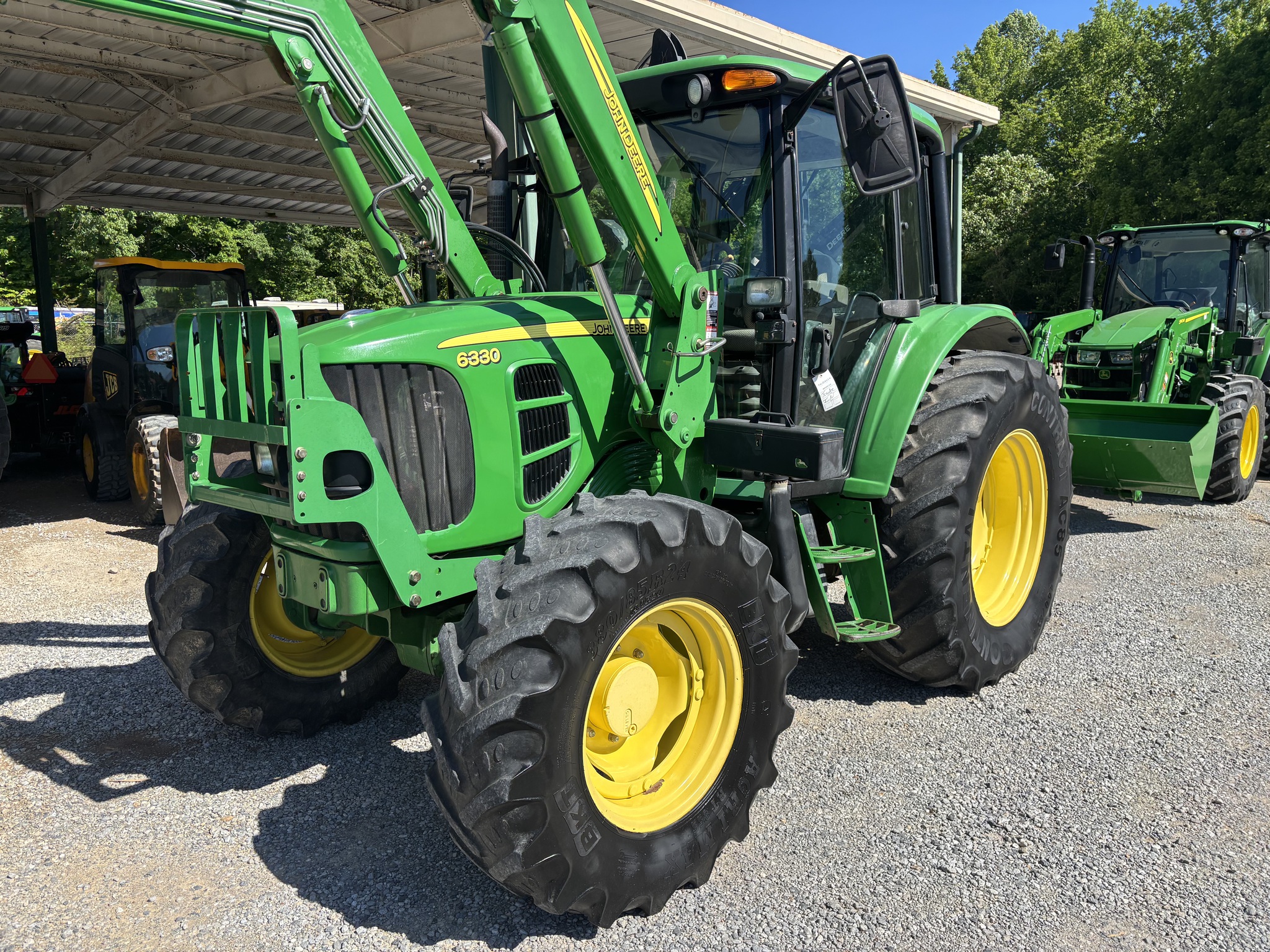 2011 John Deere 6330