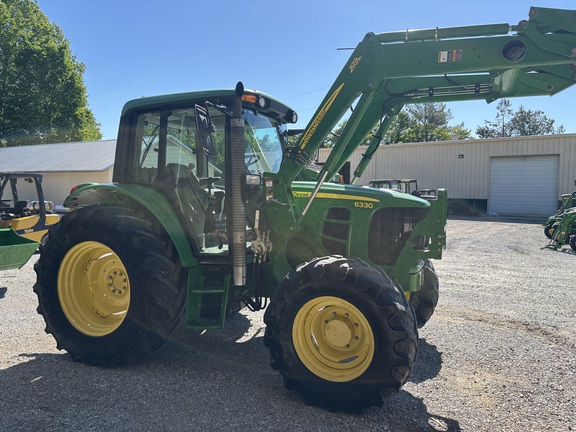 2011 John Deere 6330
