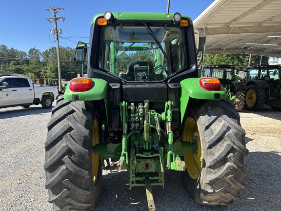 2011 John Deere 6330