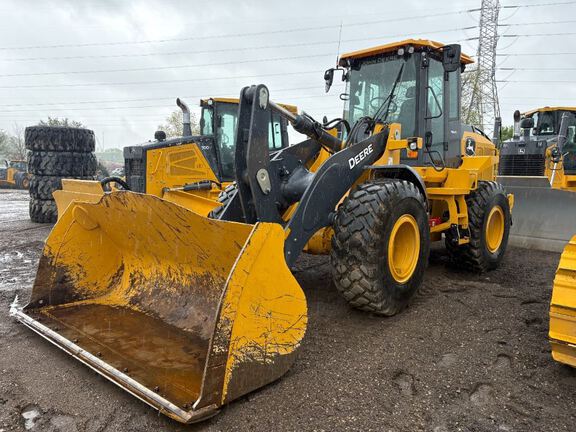 Photo of a 2025 John Deere 544P