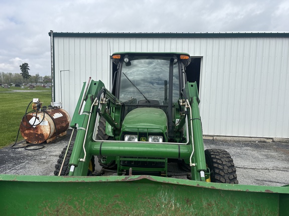 Used 2005 John Deere 5420 Utility Tractors at Koenig Equipment in Tipp City, OH - Photo12