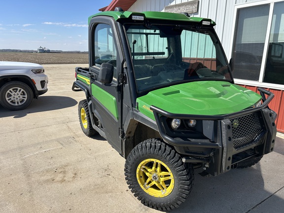  John Deere XUV 835R