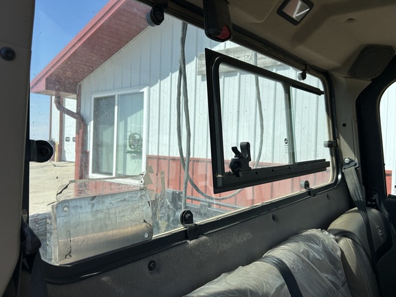 2023 John Deere XUV 835R - Photo6