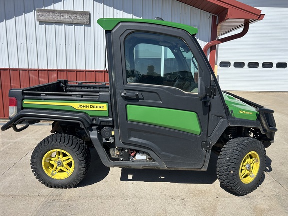 2023 John Deere XUV 835R - Photo10