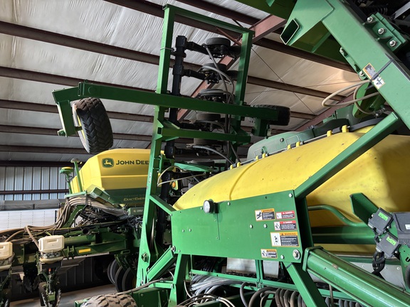 2010 John Deere 1990 - Photo13