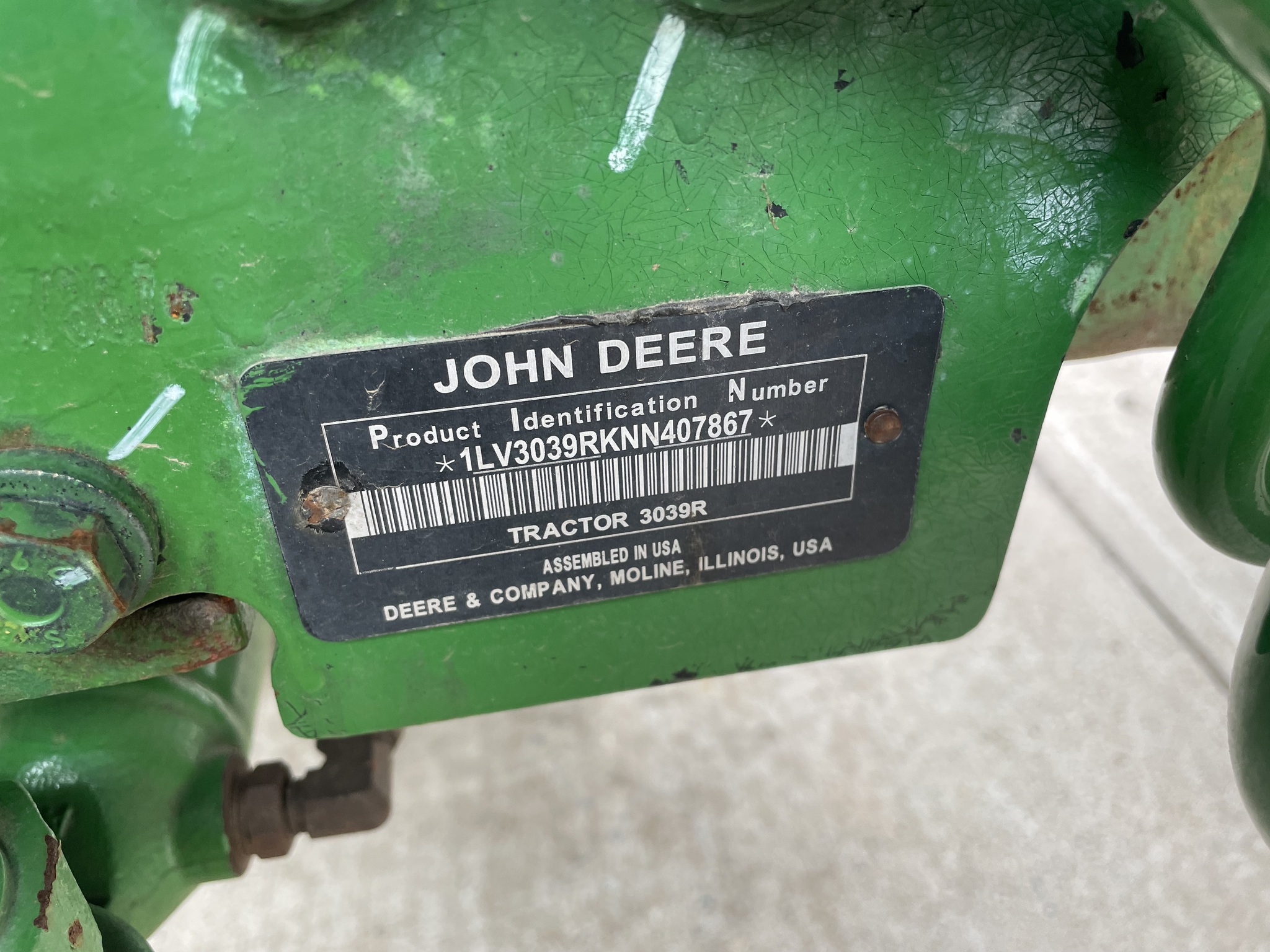 2022 John Deere 3039R Image 6