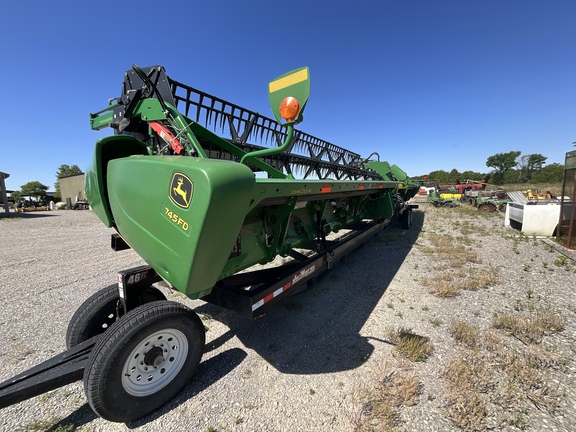 Photo of 2019 John Deere 745FD