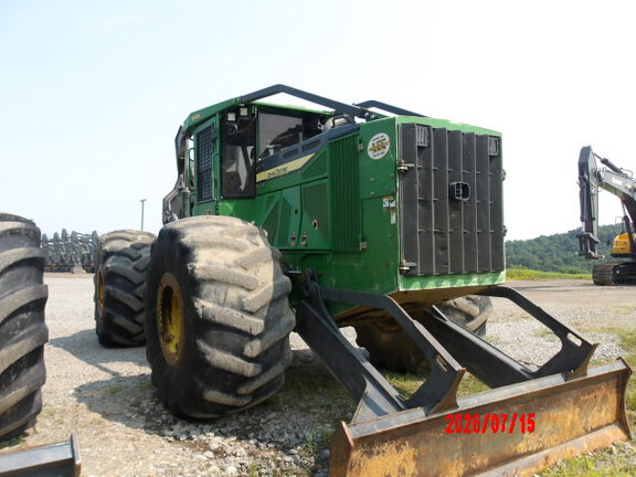 2017 John Deere 848L