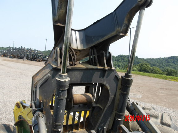 2017 John Deere 848L