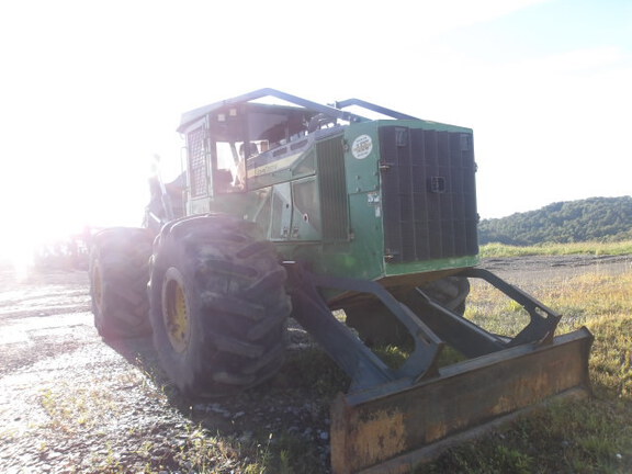 2017 John Deere 848L