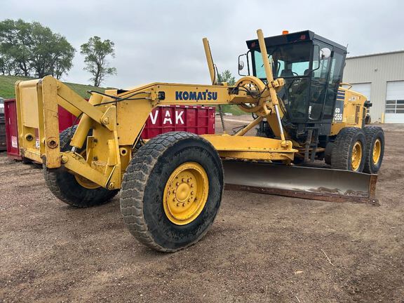 Photo of a 2007 Komatsu GD655