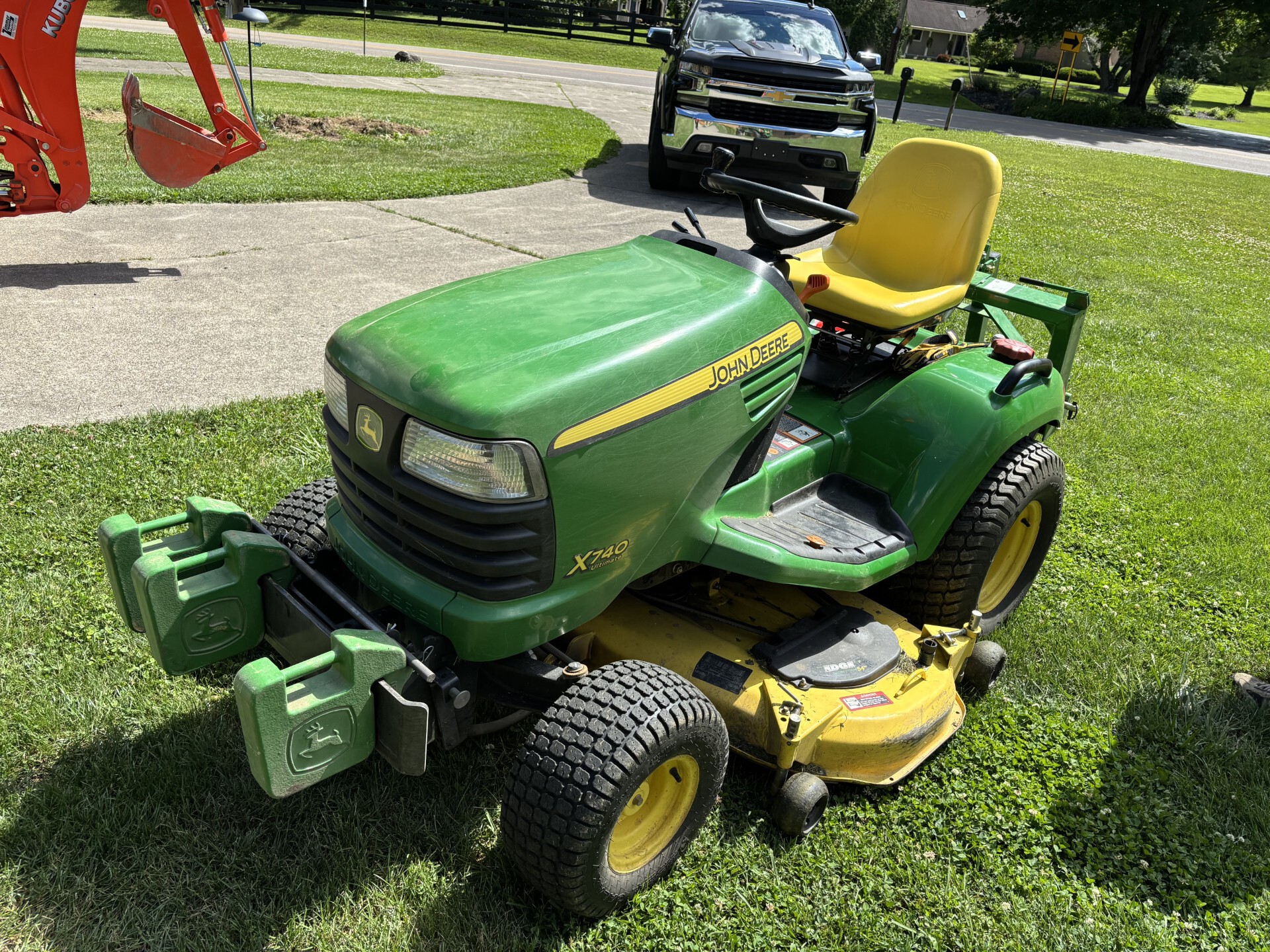 Used 2011 John Deere X740 Lawn & Garden Tractors at Koenig Equipment in Germantown, OH - PhotoXL1
