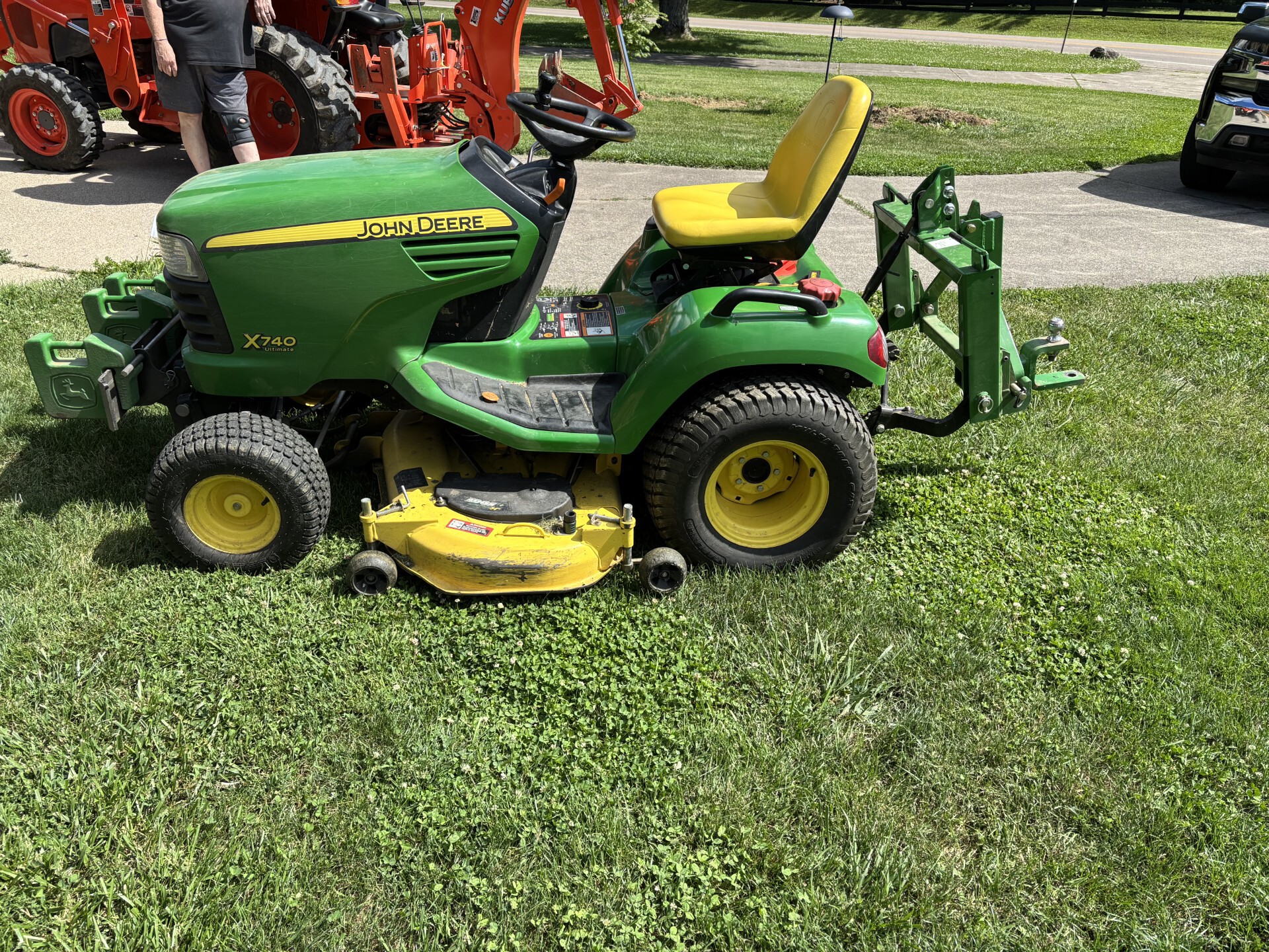 Used 2011 John Deere X740 Lawn & Garden Tractors at Koenig Equipment in Germantown, OH - PhotoXL5