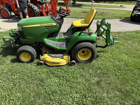 Used 2011 John Deere X740 Lawn & Garden Tractors at Koenig Equipment in Germantown, OH - Photo5