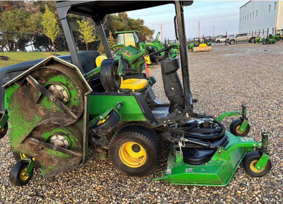 2016 John Deere 1600