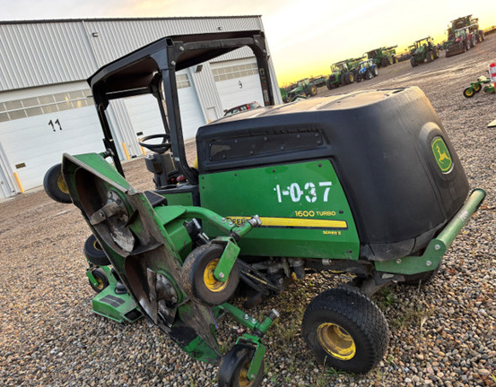 2016 John Deere 1600