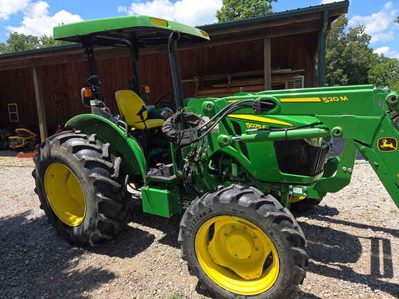 2022 John Deere 5075E