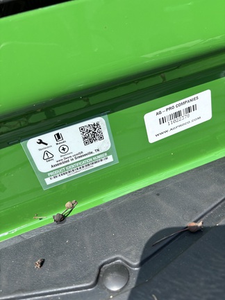 2026 John Deere Z320R-4