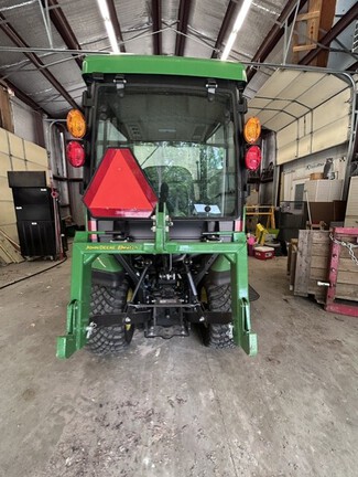 Photo of 2024 John Deere 1025R