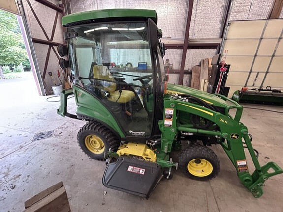 Photo of 2024 John Deere 1025R