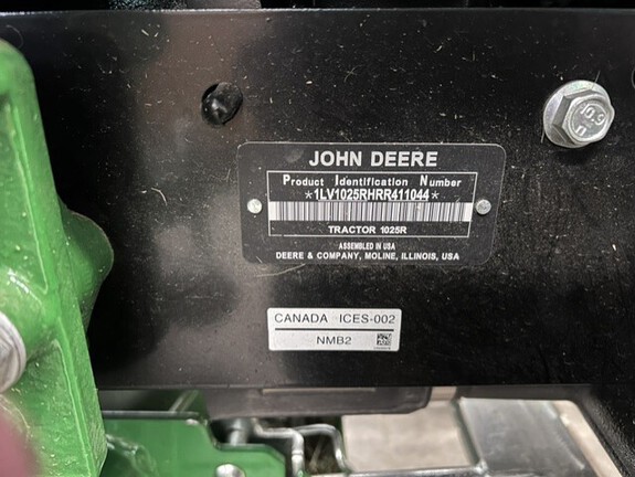 Photo of 2024 John Deere 1025R