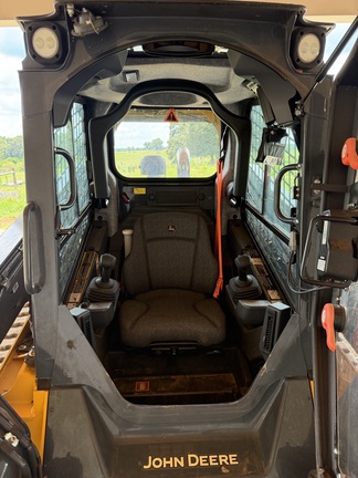 2023 John Deere 333G-4