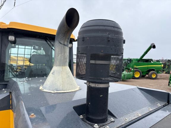 2020 John Deere 744L